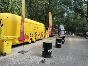 Автентичната китайска храна среща дръзки червени цветове в Италия