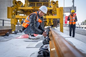 Започва полагане на коловози по железопътната линия Анхуей, за да се свърже по-добре регионът на делтата на река Яндзъ
