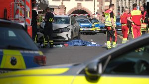 Двама загинали и двама ранени след блъскане с кола в германския град Лайпциг